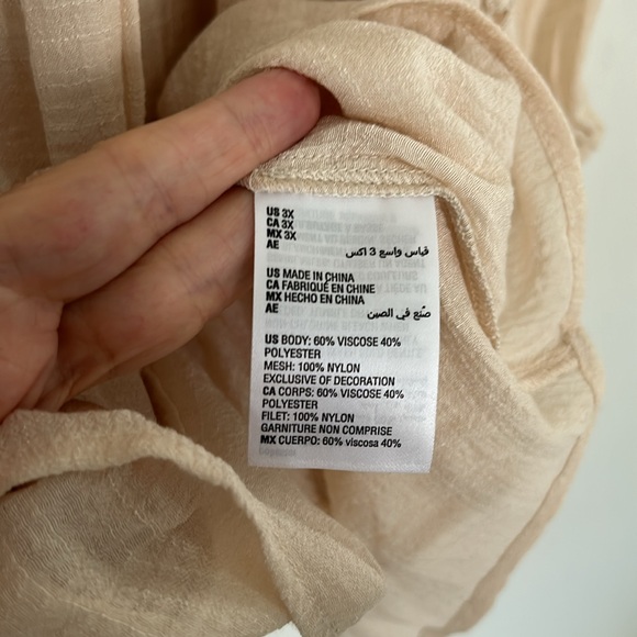 NWT Style & Co Woven Lace Trim Blouse - Picture 6 of 6